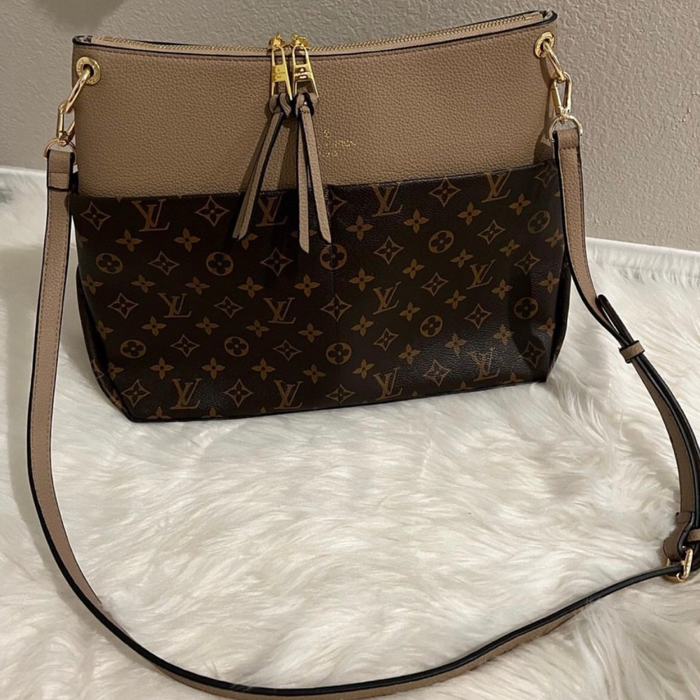 Louis Vuitton Crossbody